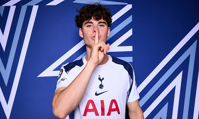 Archie Gray in action for Tottenham