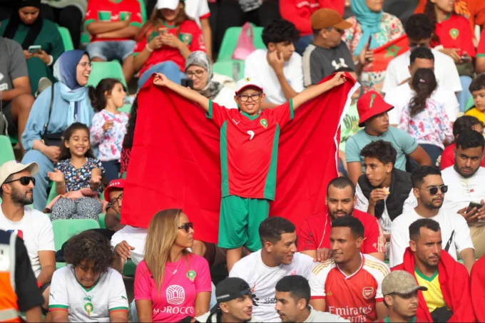 Les supporters de la CAN 2025 se préparant à découvrir les villes hôtes du Maroc.