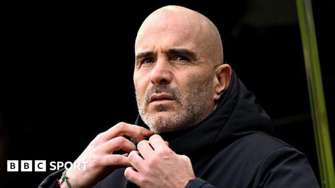 Chelsea players struggling to cope with Newcastle's pressure at St James' Park.