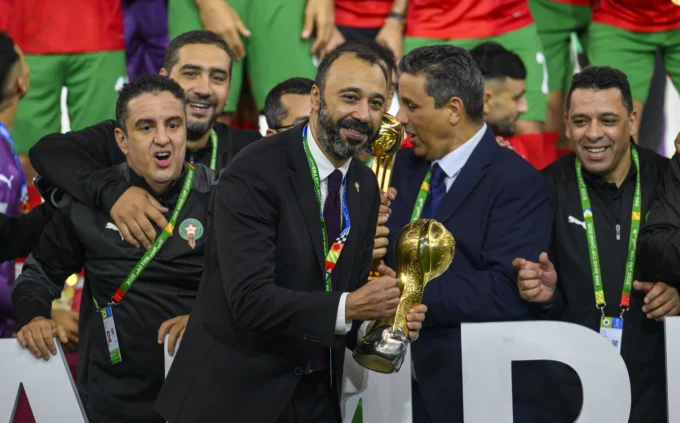 L'équipe du Maroc célèbre sa victoire en finale de la Coupe Arabe 2025.