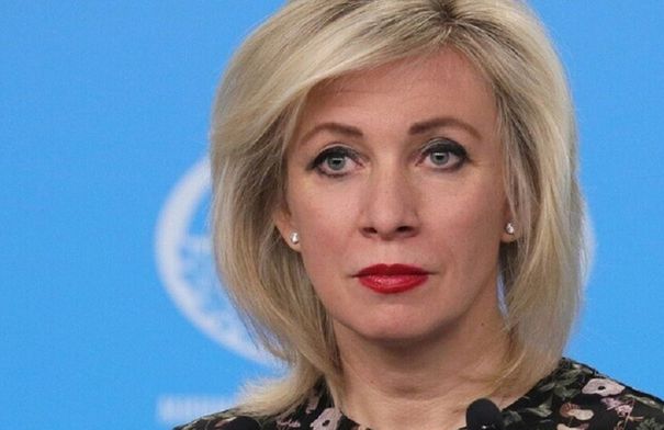 المتحدثة باسم الخارجية الروسية ماريا زاخاروفا خلال مؤتمر صحفي.