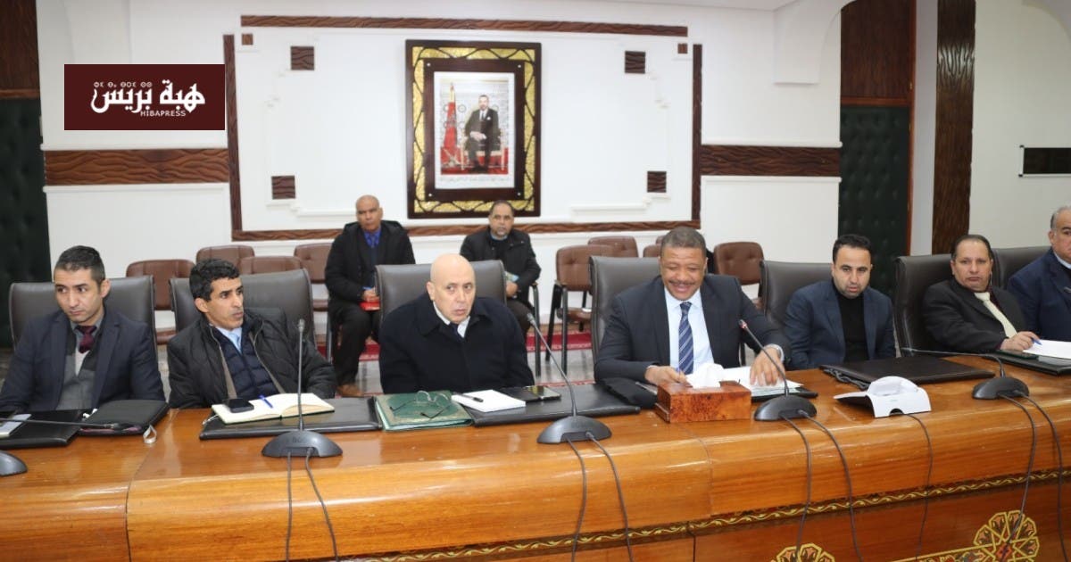 اجتماع اللجنة الإقليمية للتنمية البشرية بتاونات لمراجعة حصيلة مشاريع المبادرة الوطنية للتنمية البشرية.