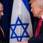 الرئيس الأمريكي دونالد ترامب يتحدث في مؤتمر صحفي مع رئيس الوزراء الإسرائيلي بنيامين نتنياهو.