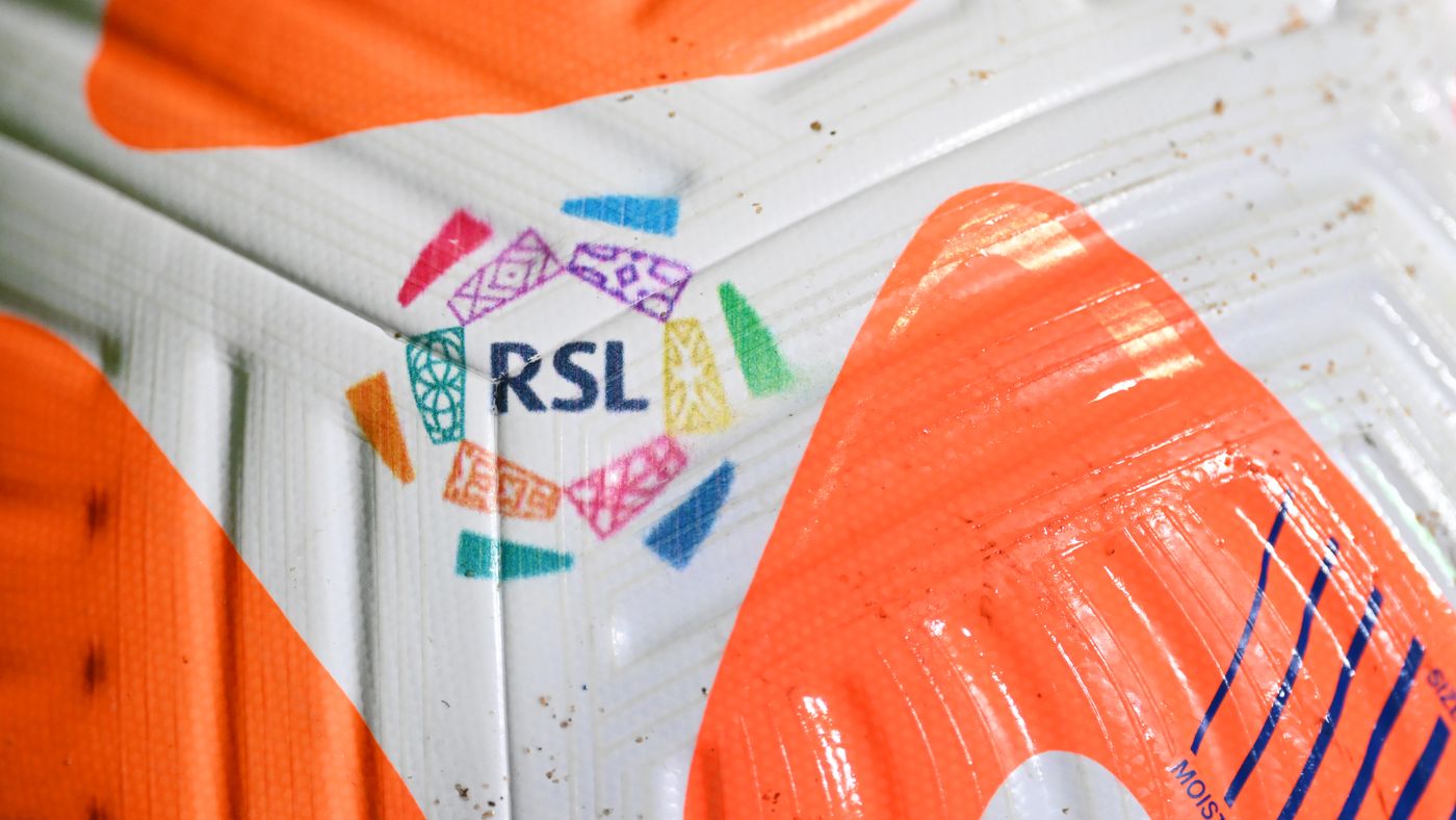 ** وصف الصورة: صورة خالد البلطان، الرئيس السابق لنادي الشباب.