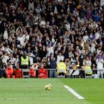 صورة لكيليان مبابي يحتفي بعد تسجيله الهدف الثاني في المباراة.