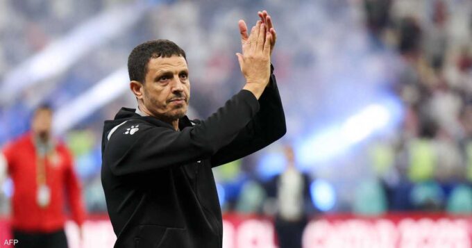 صورة جمال السلامي مع منتخب الأردن.