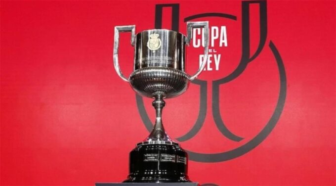 صورة فريق ديبورتيفو ألافيس يهتف بعد الفوز على ريال مايوركا.