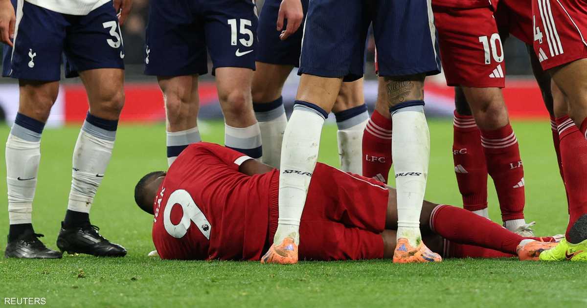 ** لاعبو ليفربول يهتفون بعد فوزهم على توتنهام هوتسبير.