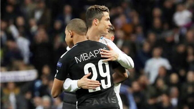 ** صورة لملعب سانتياجو برنابيو في ليلة مباراة ريال مدريد ضد إشبيلية.