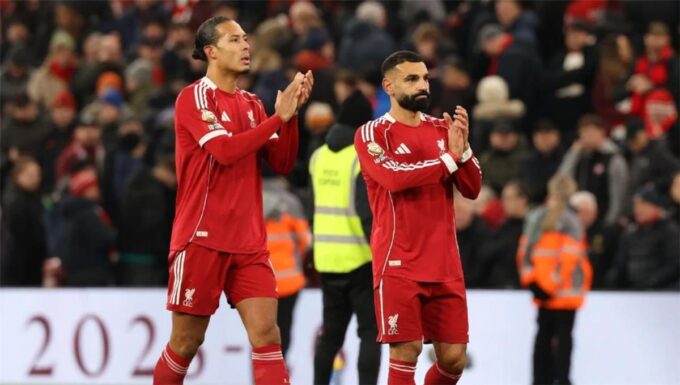 صورة محمد صلاح يلعب مع ليفربول