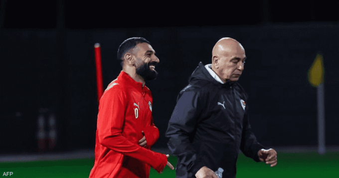 ** صورة محمد صلاح يلعب مع ليفربول.