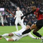 ** صورة للاعب أنطوان سيمينيو في مباراة بورنموث.