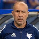 L'entraîneur Leonardo Jardim sur le banc de jeu.