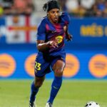 Jules Koundé en action pour le FC Barcelone