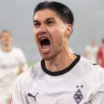 Kevin Diks in action for Borussia Mönchengladbach