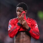 Kobbie Mainoo in action for Manchester United.