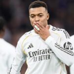 Kylian Mbappé célèbre un but avec le Real Madrid.