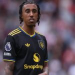 Lenny Yoro en action face à Aston Villa.