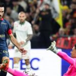 Les joueurs de Lens célébrant leur victoire contre Nice.