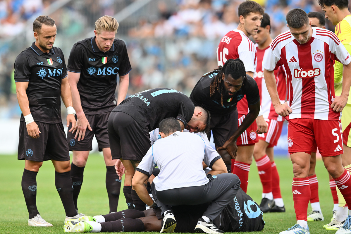 Romelu Lukaku in action on the pitch.