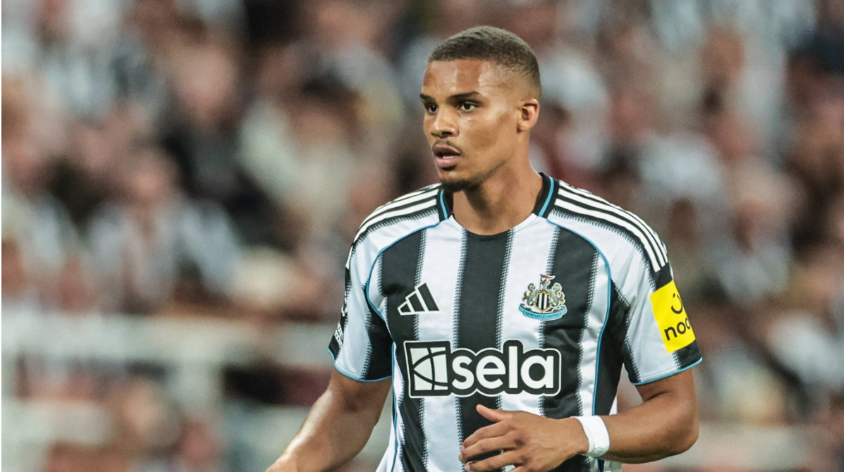 Malick Thiaw in action for Newcastle United.