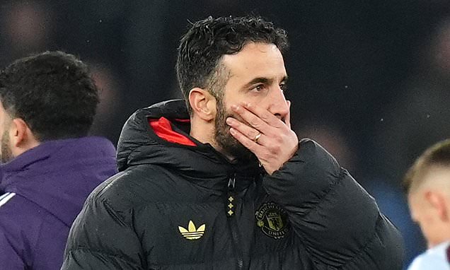 Manchester United players in action.