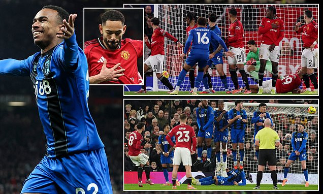 Manchester United players celebrating a goal