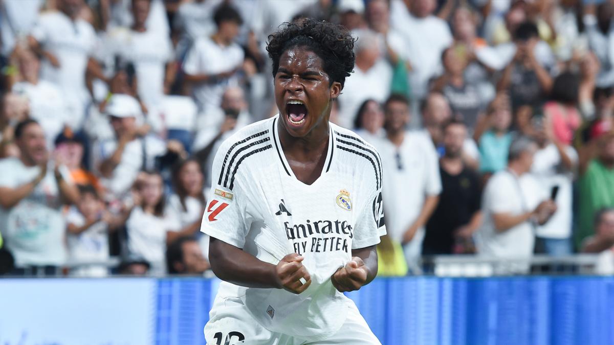 Un jeune attaquant brésilien en action sur le terrain.