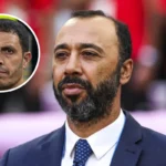 Le sélectionneur marocain Walid Regragui sur le banc de touche.