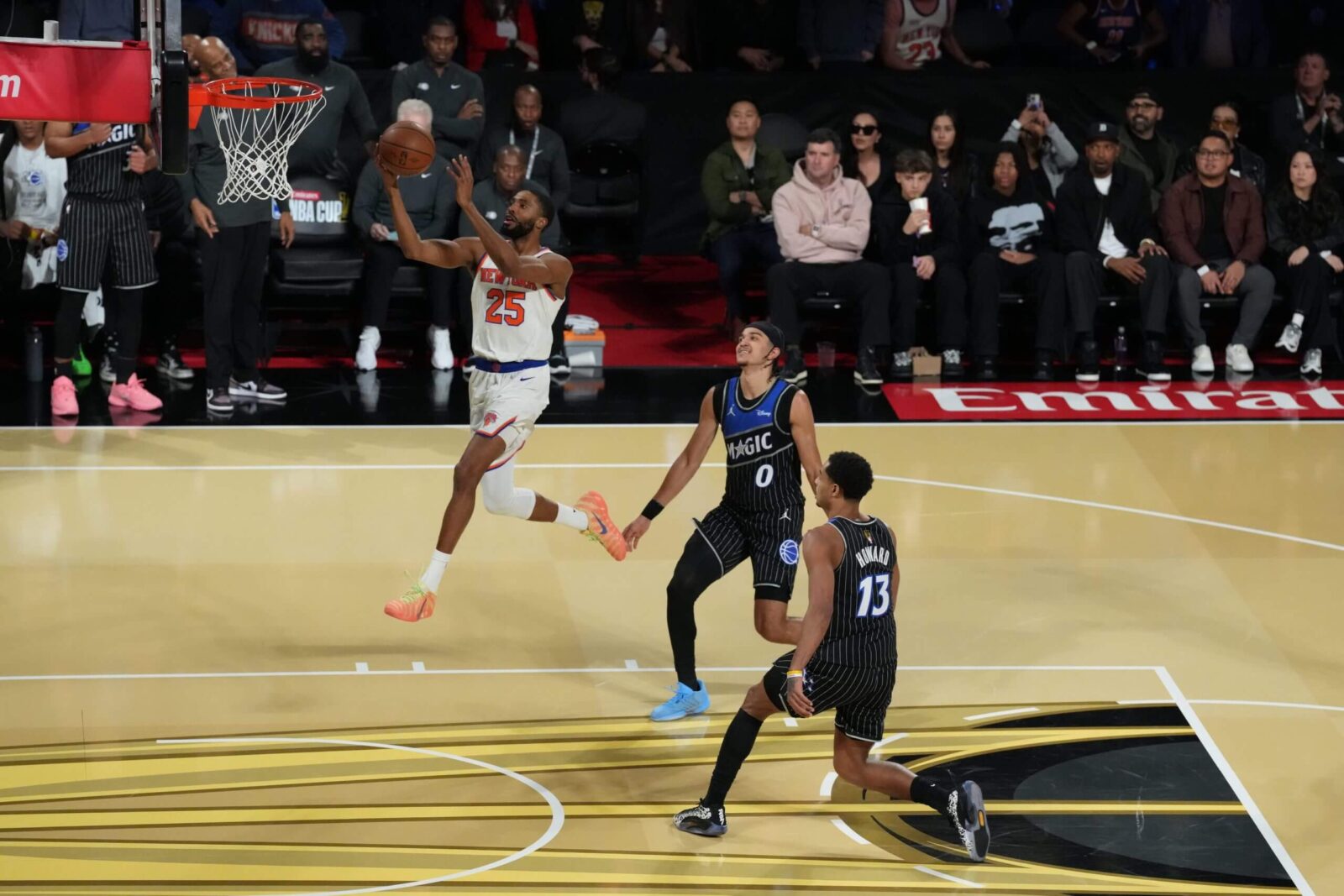 Alt text for the image: "NBA Cup Final: Spurs vs. Knicks"