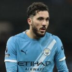 Rayan Cherki en action avec Manchester City.