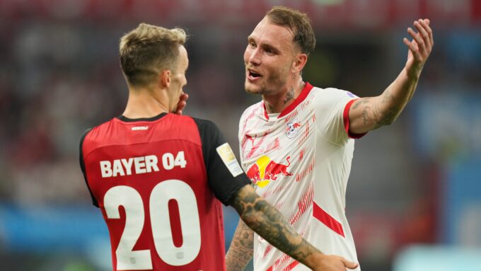 RB Leipzig players in action against Bayer Leverkusen