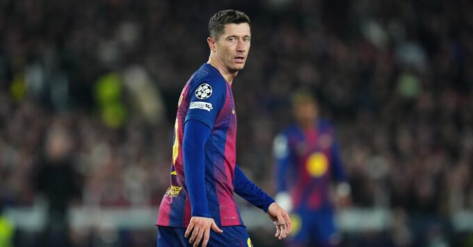 Robert Lewandowski en action avec le FC Barcelone.