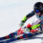 La skieuse française Romane Miradoli en action lors du super-G de Saint-Moritz.