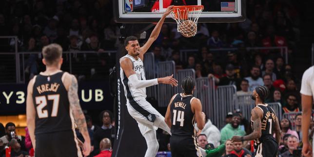 Victor Wembanyama en action contre les Atlanta Hawks.