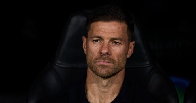L'entraîneur Xabi Alonso en action avec le Real Madrid.