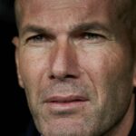 Zinedine Zidane en train de diriger l'équipe de France.